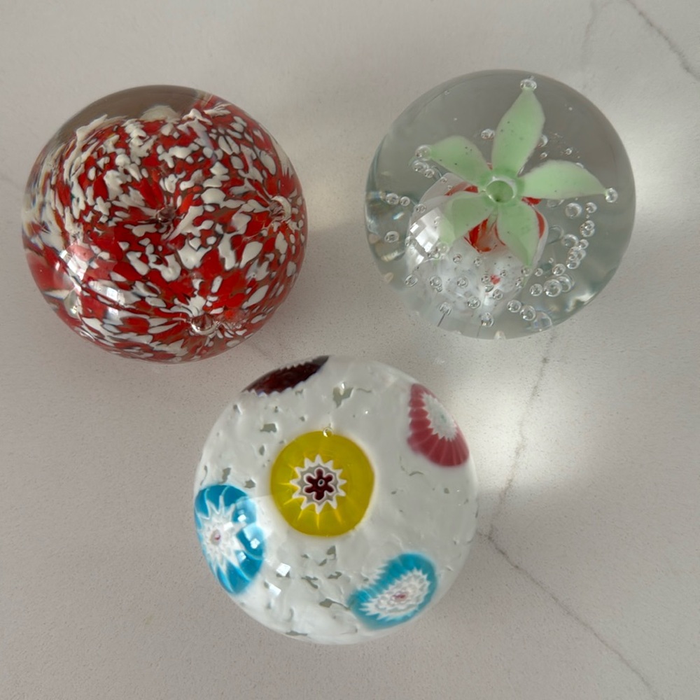 Small glass paperweights (3)